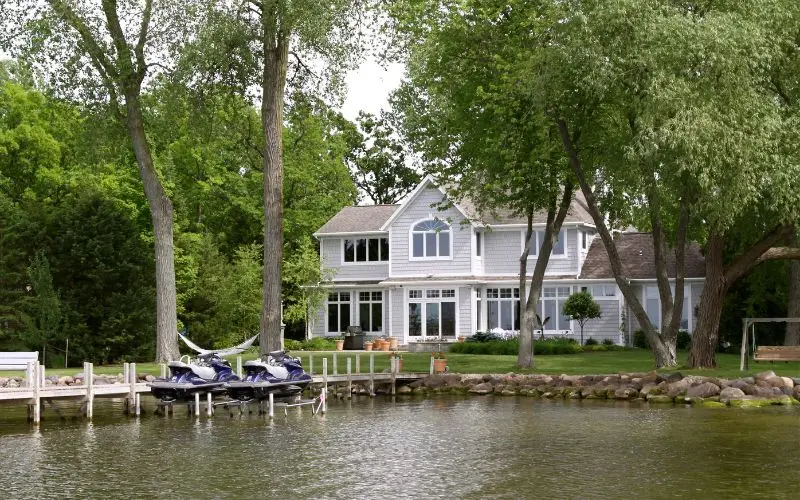 Lakefront Properties the Ozarks