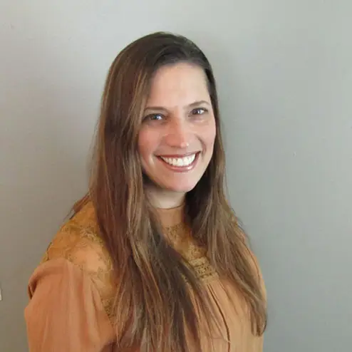 Denise Jump a realtor with Partin Roweton Real Estate in Bolivar, MO